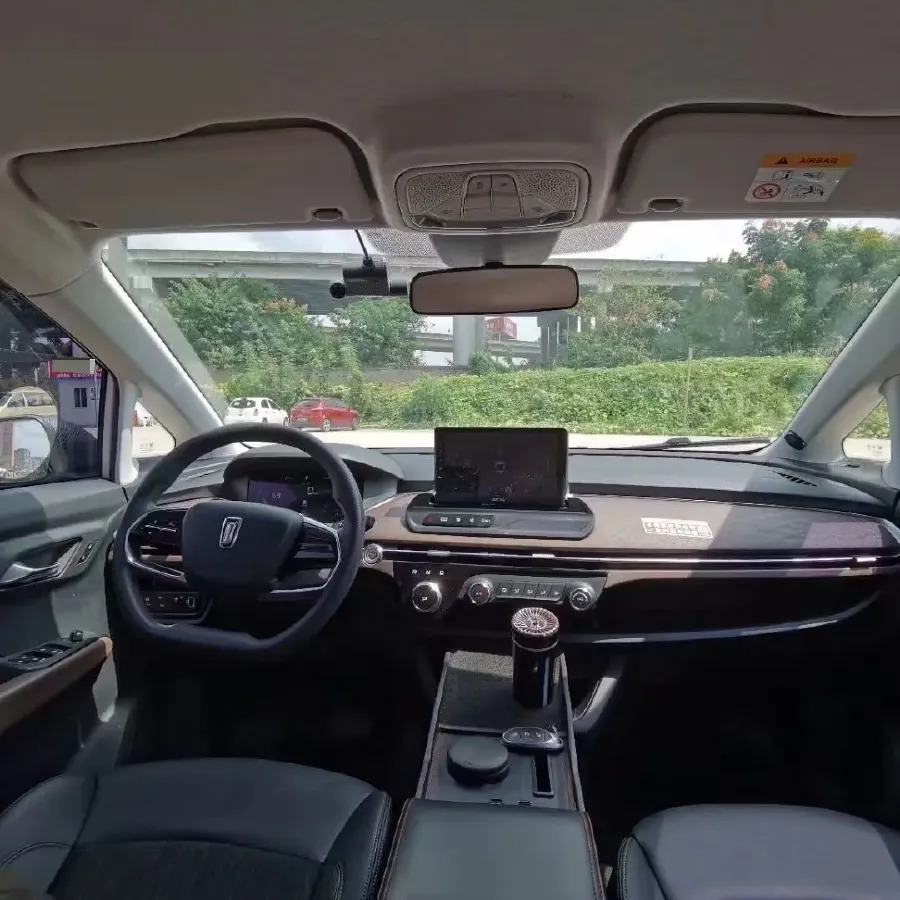 2022 JMC YuHu 7 2.0T 141HP L4 8AT,autocango,china used car exporter,china ev exporter,chinese used car exporter,chinese used ev exporter