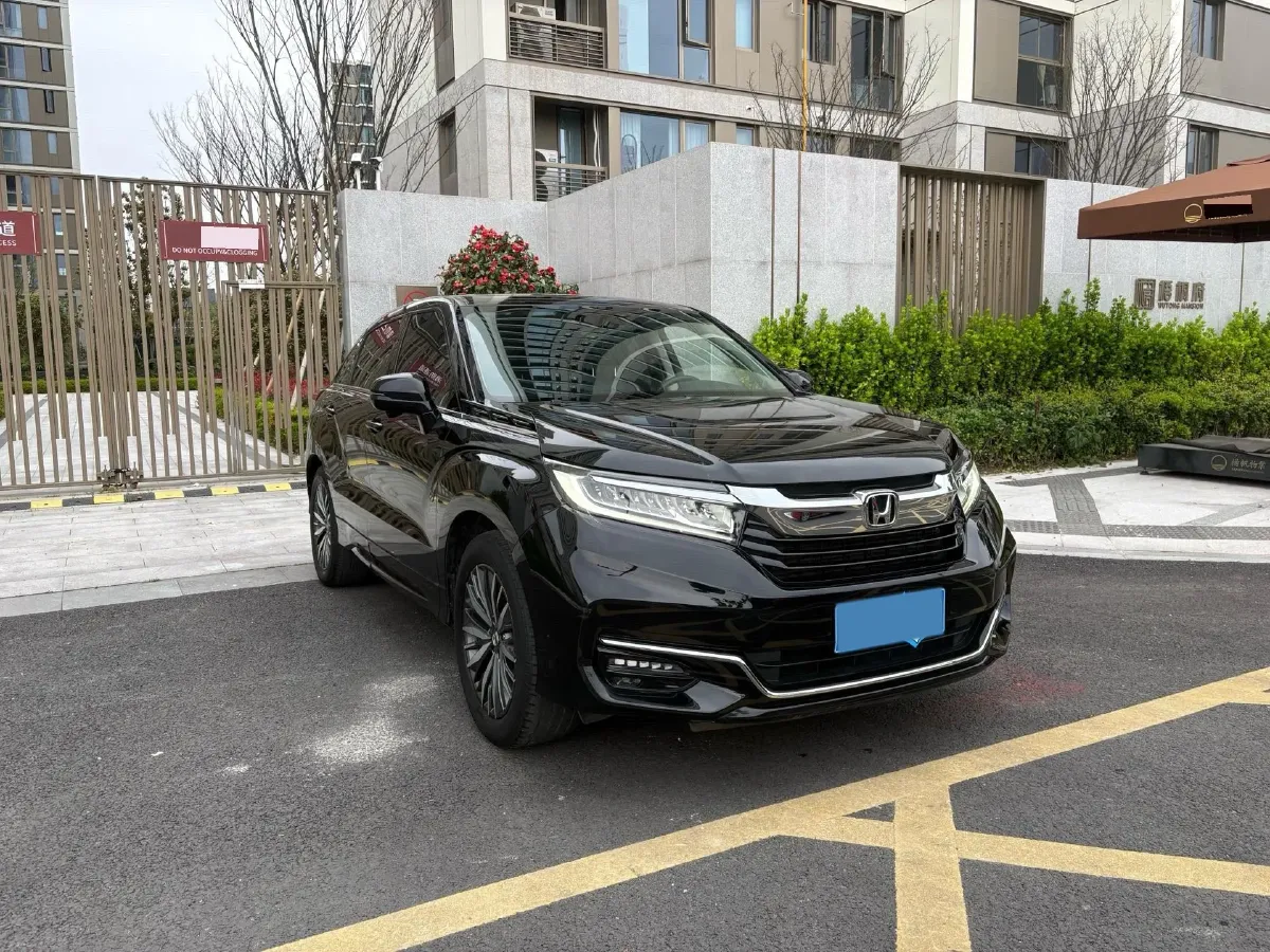 2020 Honda Avancier 2.0T 272HP L4 9AT,autocango,china used car exporter,china ev exporter,chinese used car exporter,chinese used ev exporter