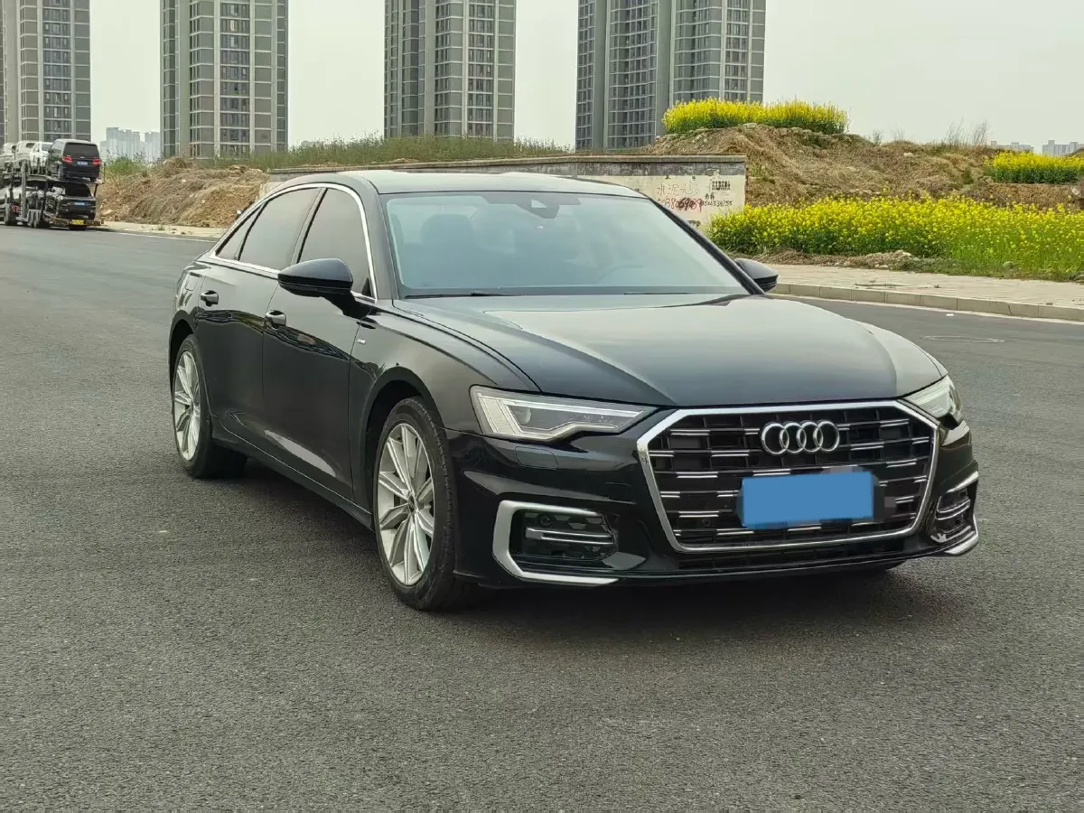 2023 Audi A6L 2.0T 245HP L4 7DCT,autocango,china used car exporter,china ev exporter,chinese used car exporter,chinese used ev exporter