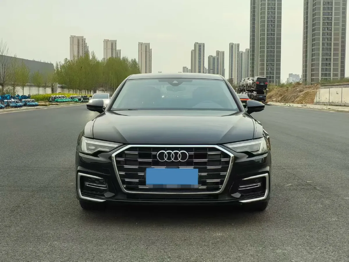 2023 Audi A6L 2.0T 245HP L4 7DCT,autocango,china used car exporter,china ev exporter,chinese used car exporter,chinese used ev exporter