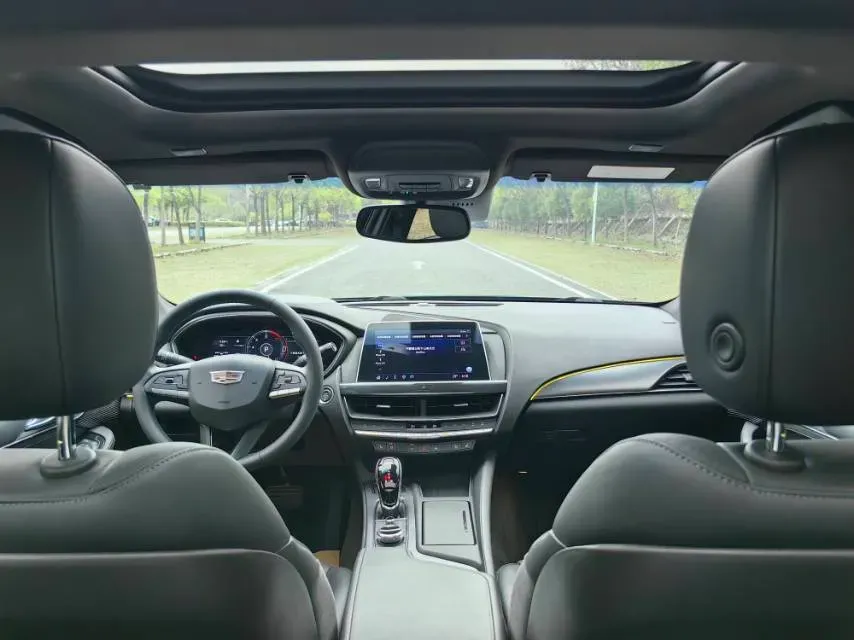 2023 Cadillac CT5 2.0T 237HP L4 10AT,autocango,china used car exporter,china ev exporter,chinese used car exporter,chinese used ev exporter