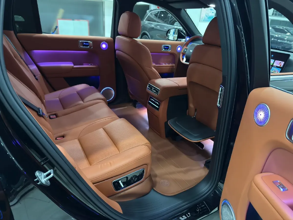 2023 Li L7 Range Extended 154HP REEV 40.9KWH,autocango,china used car exporter,china ev exporter,chinese used car exporter,chinese used ev exporter