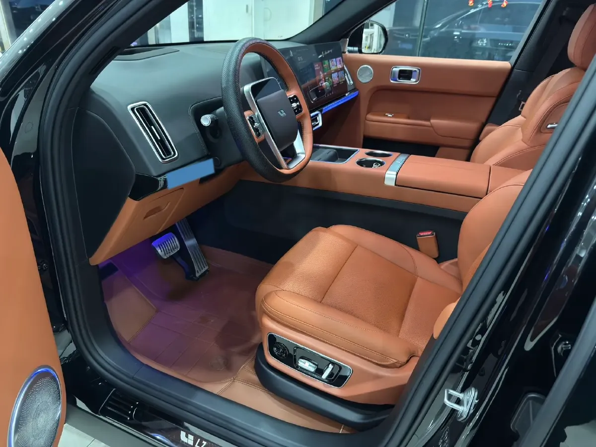 2023 Li L7 Range Extended 154HP REEV 40.9KWH,autocango,china used car exporter,china ev exporter,chinese used car exporter,chinese used ev exporter