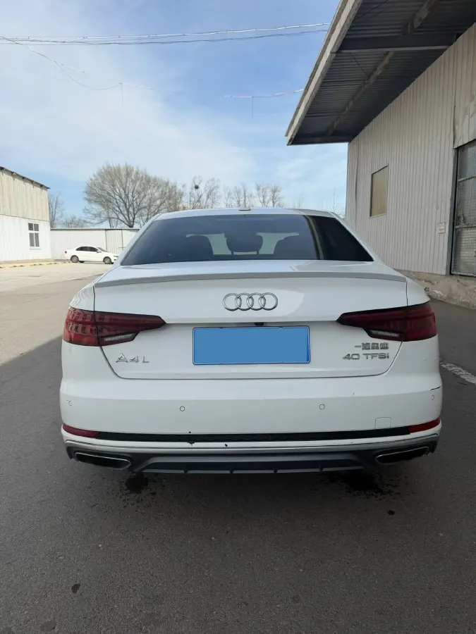 2019 Audi A4L 2.0T 190HP L4 7DCT,autocango,china used car exporter,china ev exporter,chinese used car exporter,chinese used ev exporter