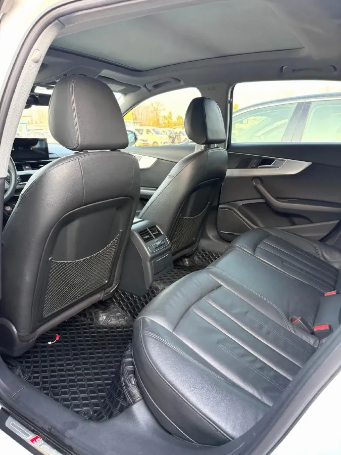 2019 Audi A4L 2.0T 190HP L4 7DCT,autocango,china used car exporter,china ev exporter,chinese used car exporter,chinese used ev exporter