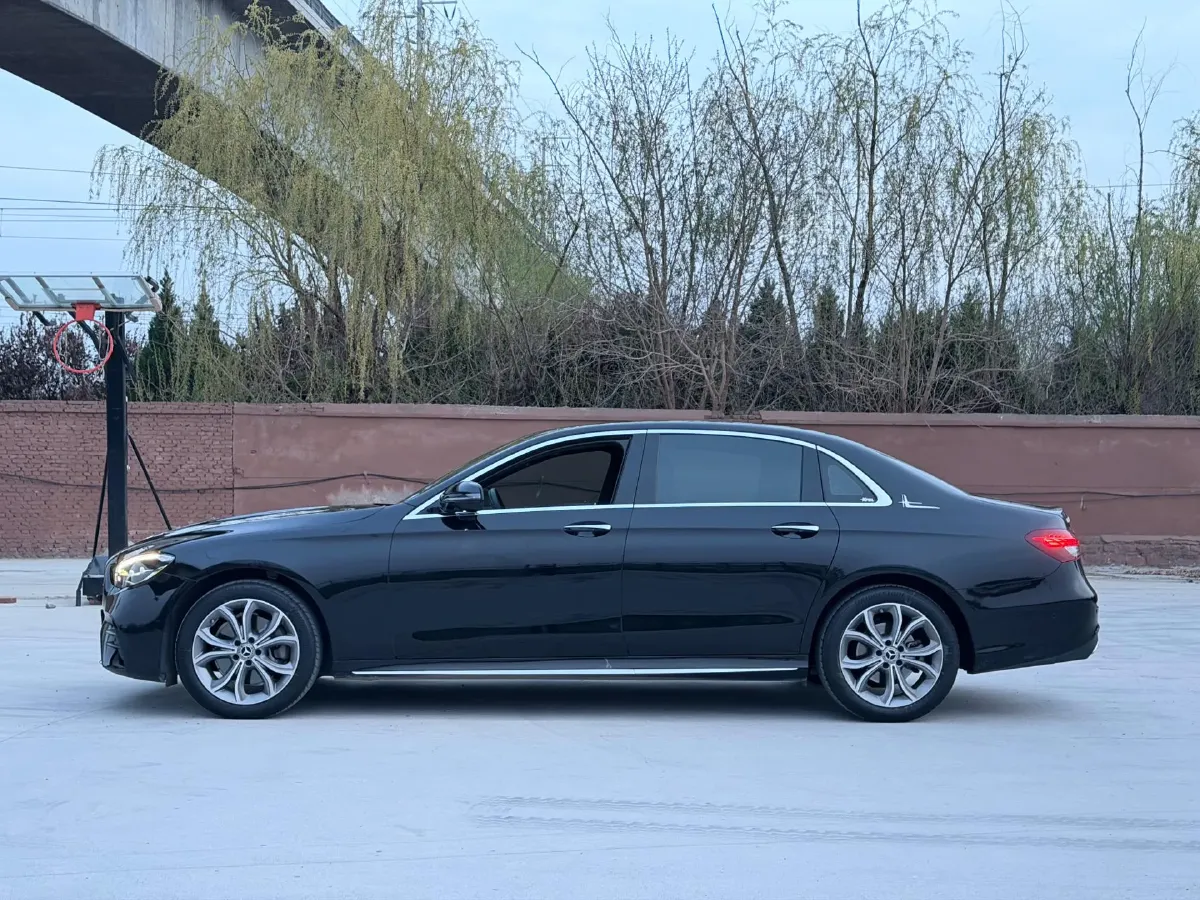 2022 Mercedes-Benz E Class 2.0T 258HP L4 9AT,autocango,china used car exporter,china ev exporter,chinese used car exporter,chinese used ev exporter