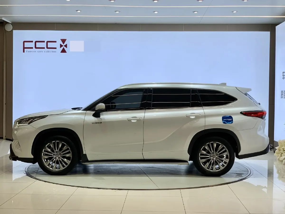 2022 Toyota Highlander 2.5L 192HP L4 E-CVT Hybrid,autocango,china used car exporter,china ev exporter,chinese used car exporter,chinese used ev exporter