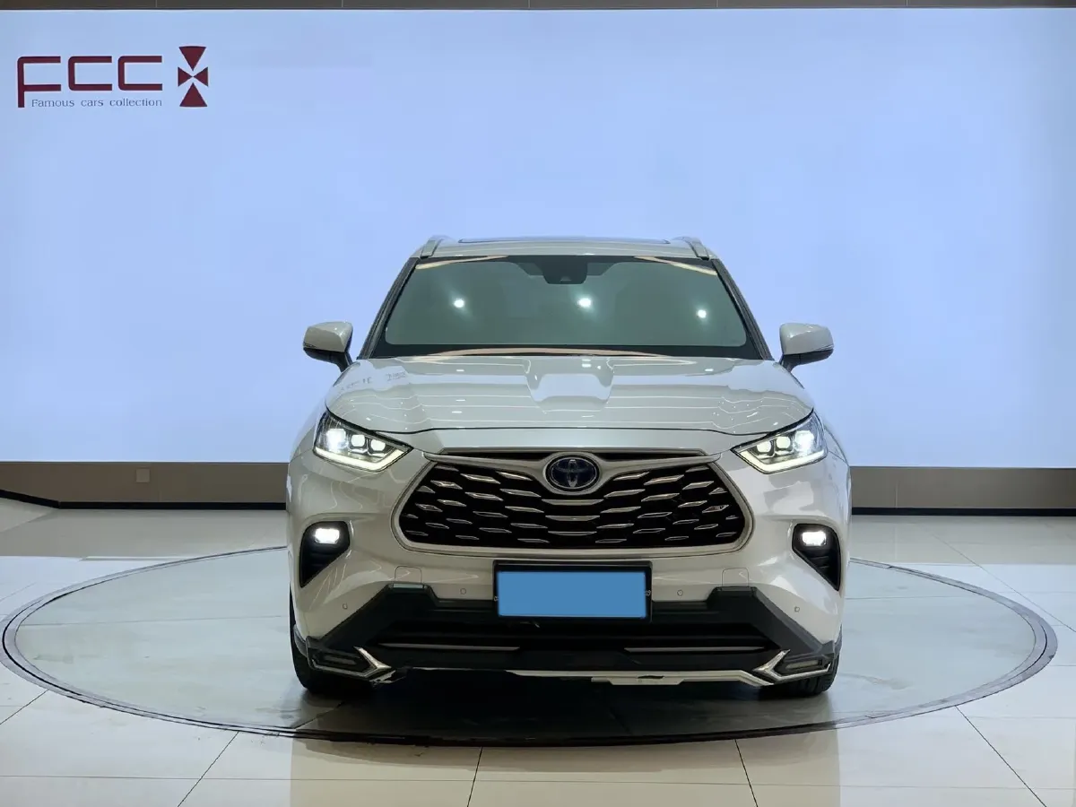 2022 Toyota Highlander 2.5L 192HP L4 E-CVT Hybrid,autocango,china used car exporter,china ev exporter,chinese used car exporter,chinese used ev exporter