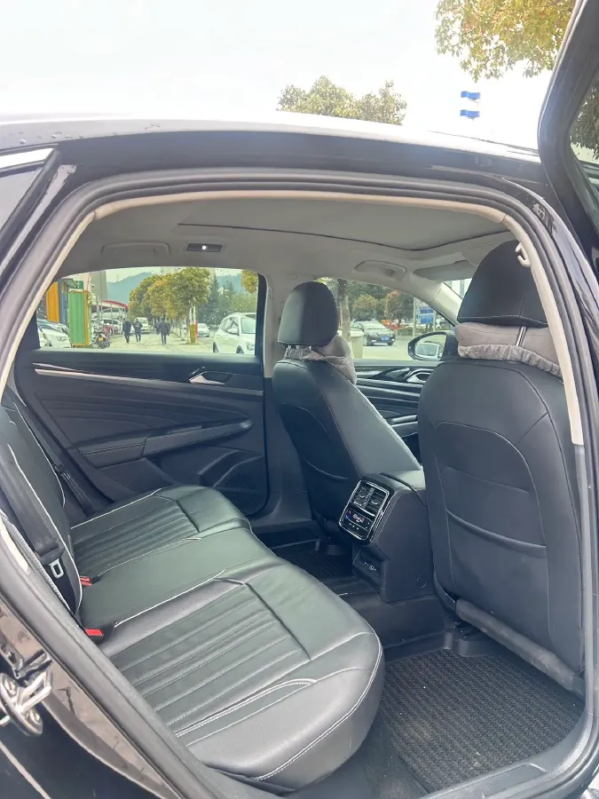 2022 Skoda Kodiak GT 2.0T 186HP L4 7DCT,autocango,china used car exporter,china ev exporter,chinese used car exporter,chinese used ev exporter