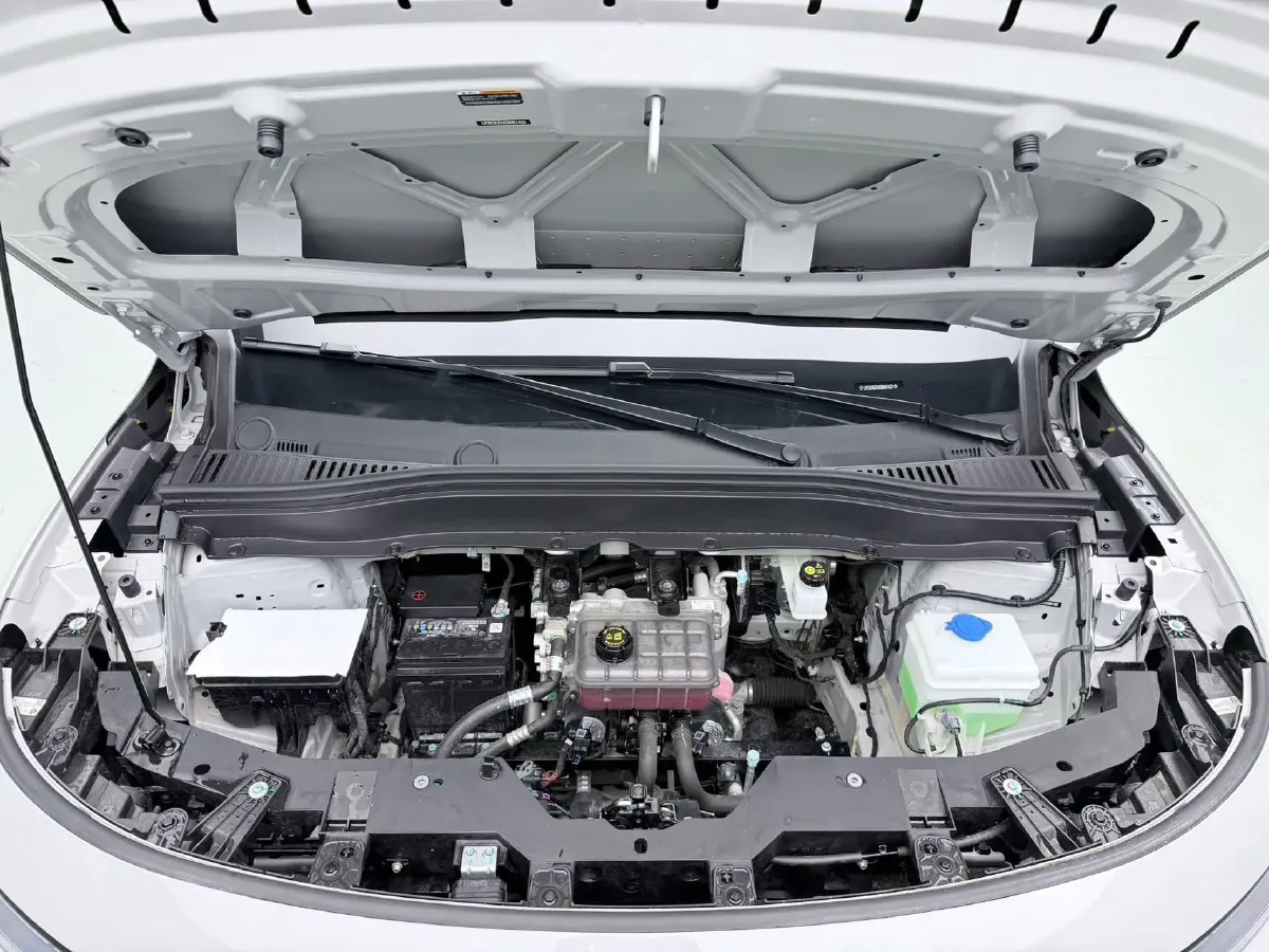 2025 Leapmotor B10 BEV 67.1KWH,autocango,china used car exporter,china ev exporter,chinese used car exporter,chinese used ev exporter