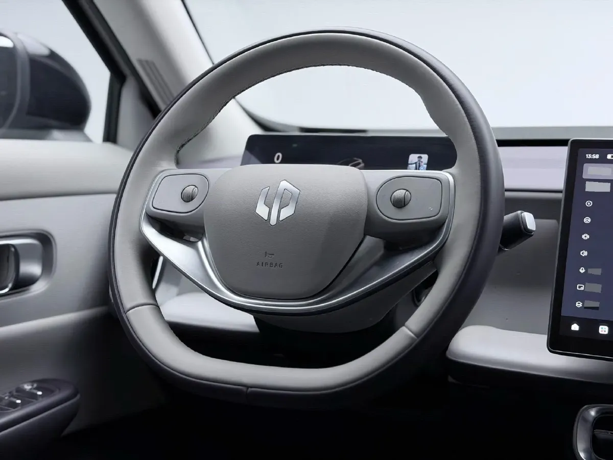 2025 Leapmotor B10 BEV 67.1KWH,autocango,china used car exporter,china ev exporter,chinese used car exporter,chinese used ev exporter