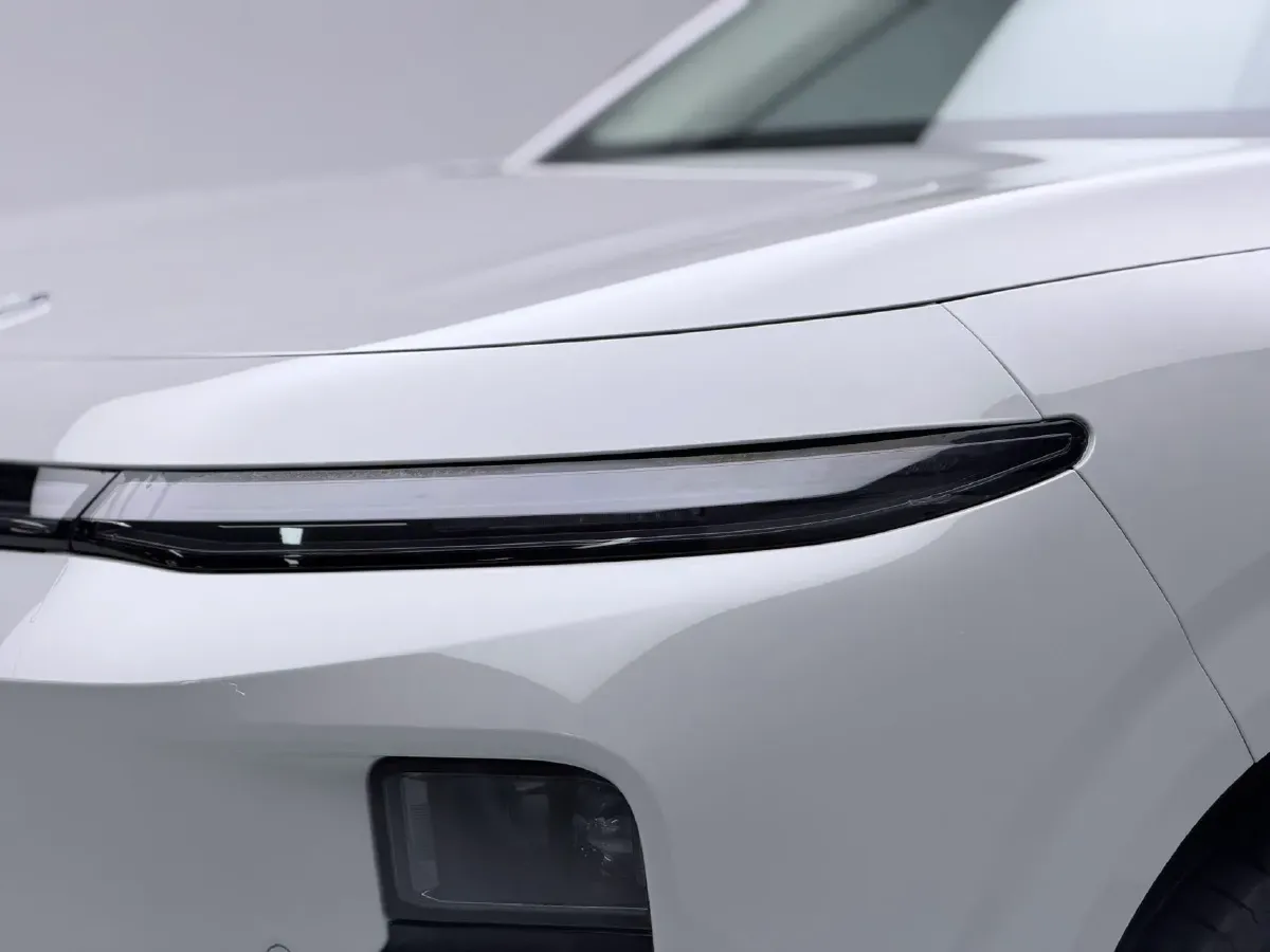 2025 Leapmotor B10 BEV 67.1KWH,autocango,china used car exporter,china ev exporter,chinese used car exporter,chinese used ev exporter