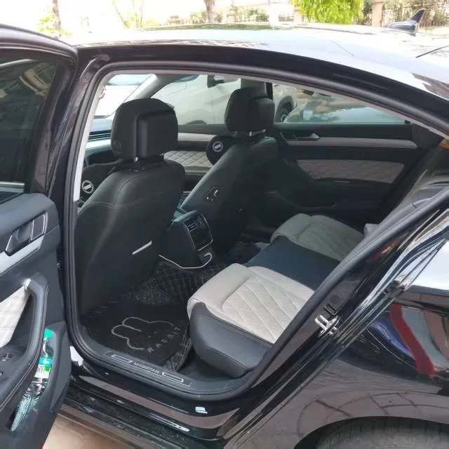 2023 Volkswagen Magotan 2.0T 186HP L4 7DCT,autocango,china used car exporter,china ev exporter,chinese used car exporter,chinese used ev exporter