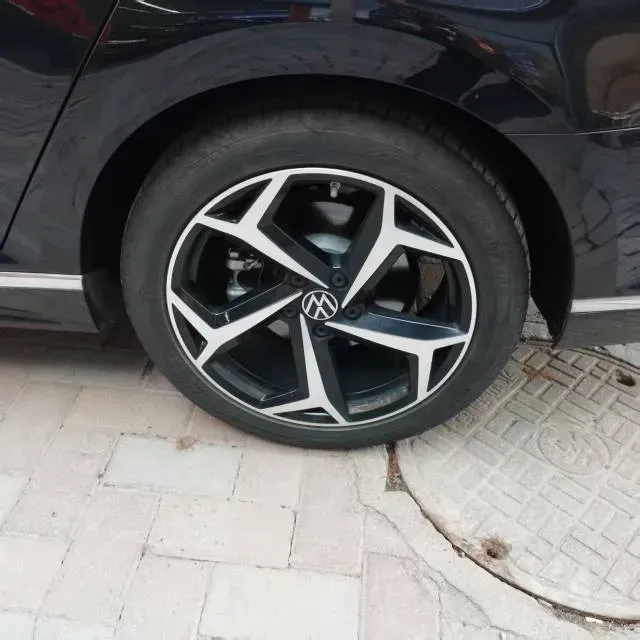 2023 Volkswagen Magotan 2.0T 186HP L4 7DCT,autocango,china used car exporter,china ev exporter,chinese used car exporter,chinese used ev exporter