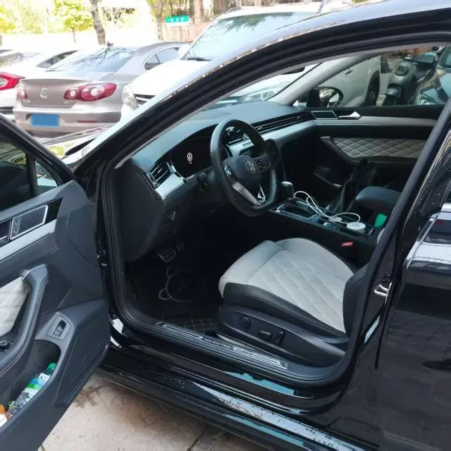 2023 Volkswagen Magotan 2.0T 186HP L4 7DCT,autocango,china used car exporter,china ev exporter,chinese used car exporter,chinese used ev exporter