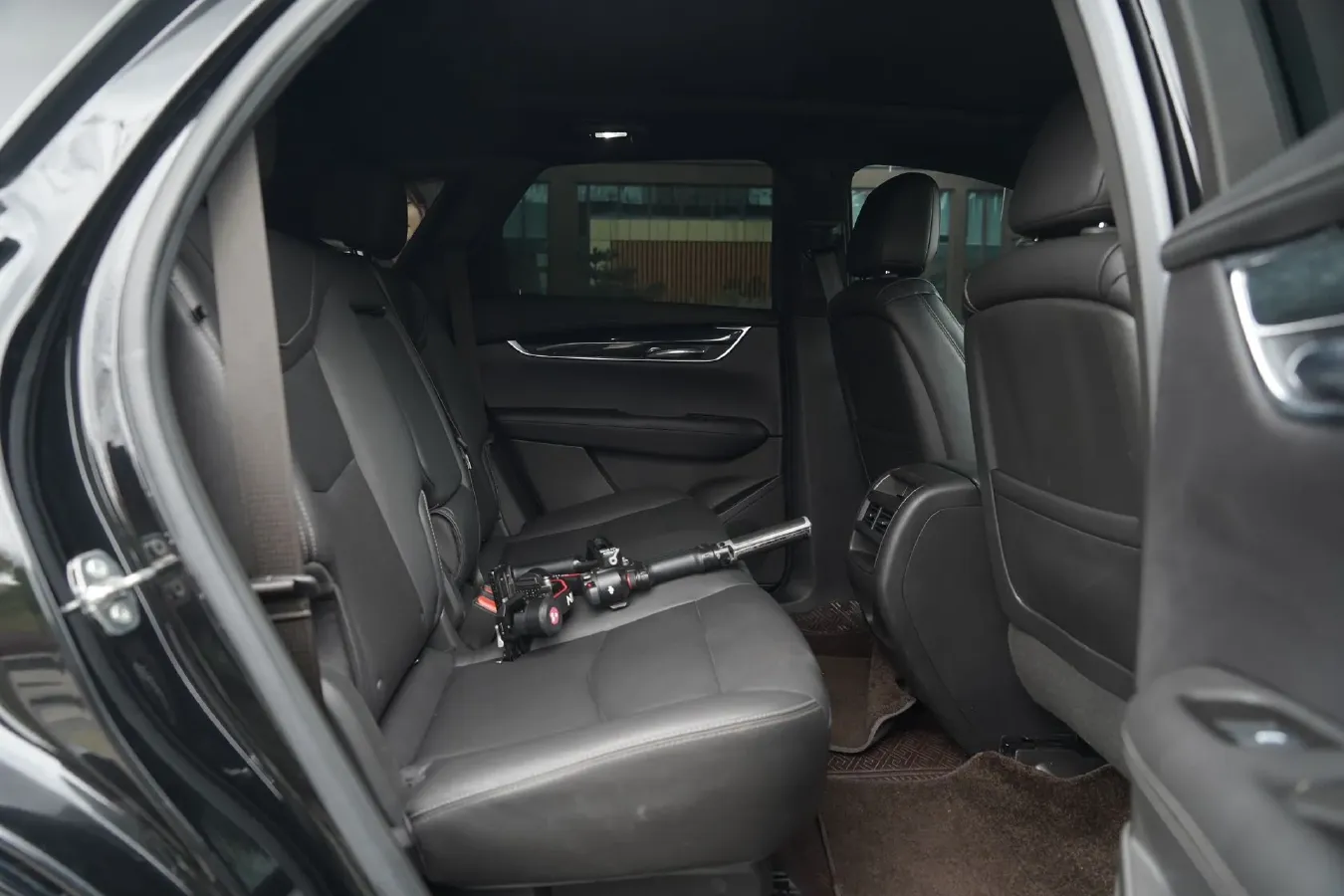 2022 Cadillac XT5 2.0T 237HP L4 9AT,autocango,china used car exporter,china ev exporter,chinese used car exporter,chinese used ev exporter