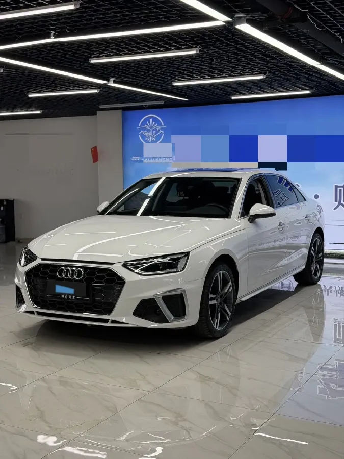 2020 Audi A4L 2.0T 190HP L4 7DCT,autocango,china used car exporter,china ev exporter,chinese used car exporter,chinese used ev exporter