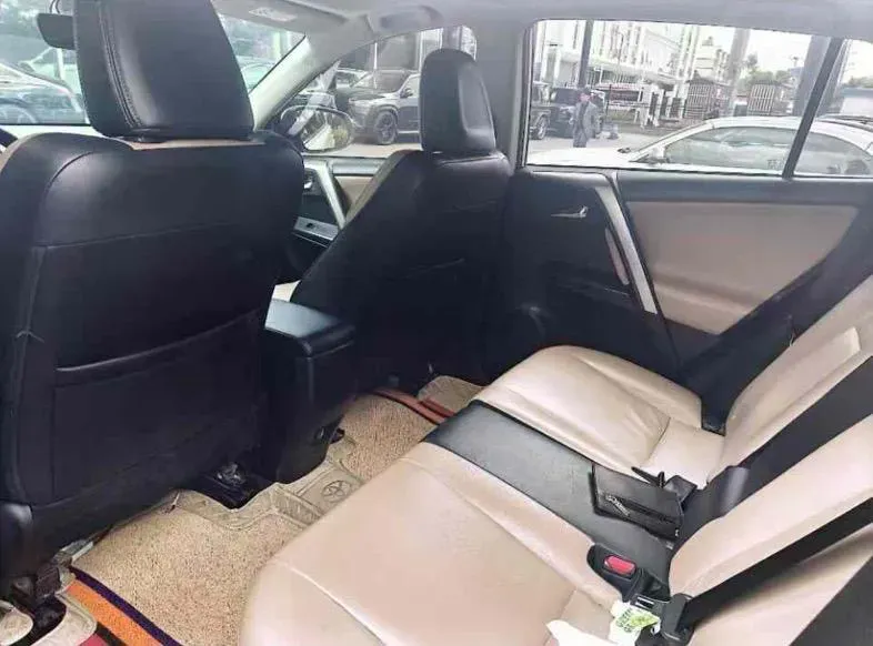 2019 Toyota RAV4 2.0L 151HP L4 CVT,autocango,china used car exporter,china ev exporter,chinese used car exporter,chinese used ev exporter