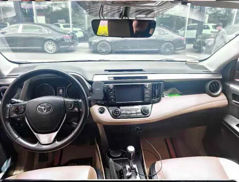 2019 Toyota RAV4 2.0L 151HP L4 CVT,autocango,china used car exporter,china ev exporter,chinese used car exporter,chinese used ev exporter