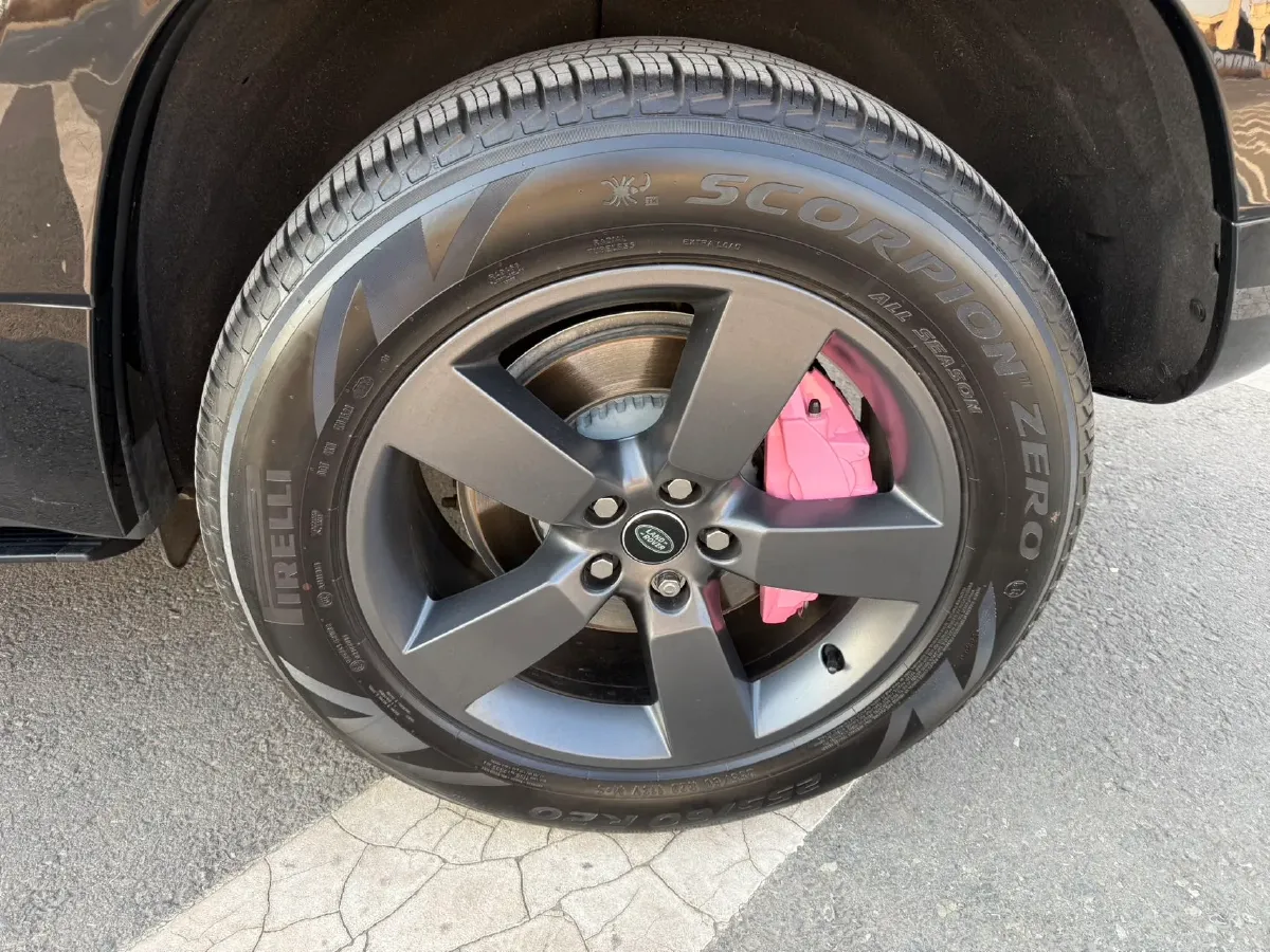 2024 Land Rover Defender 3.0T 400HP L6 8AT,autocango,china used car exporter,china ev exporter,chinese used car exporter,chinese used ev exporter