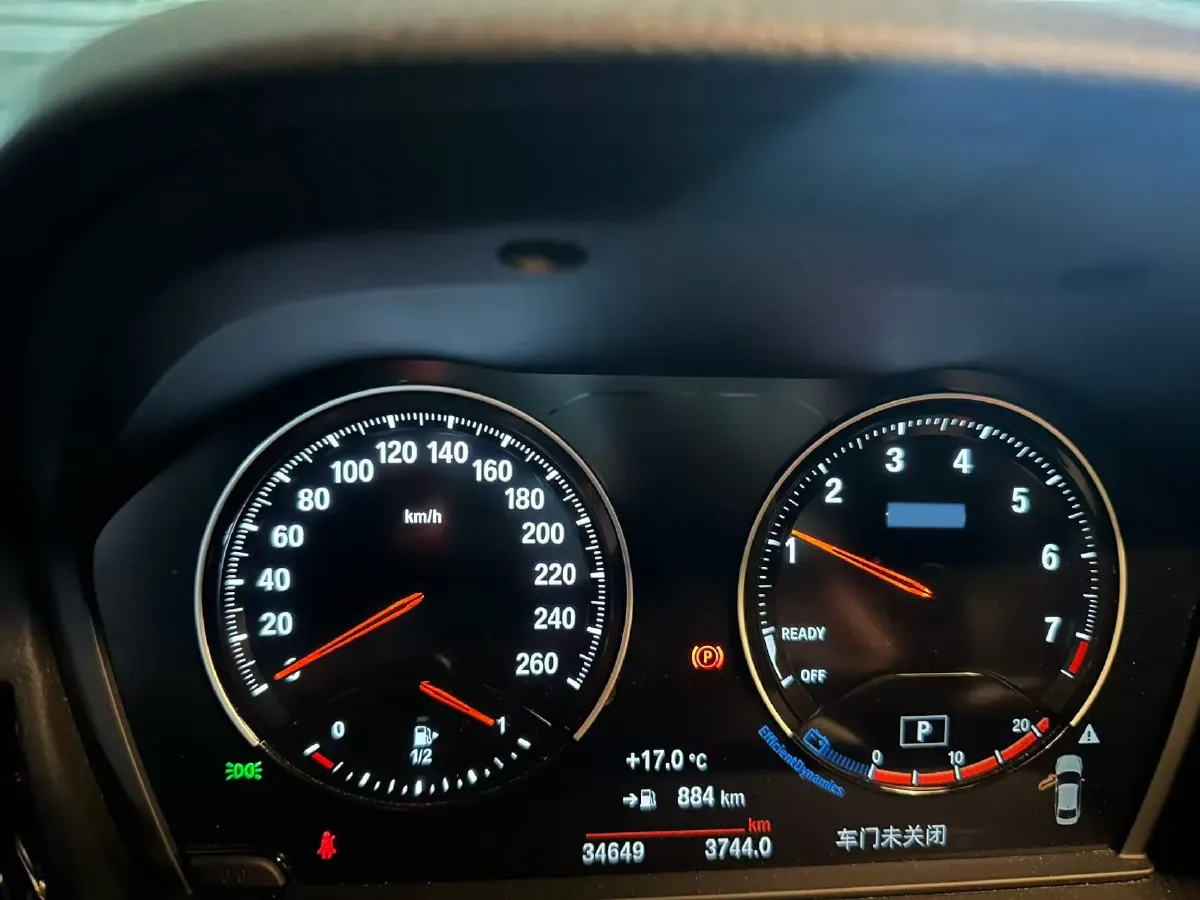 2022 BMW 1 Series 1.5T 140HP L3 7DCT,autocango,china used car exporter,china ev exporter,chinese used car exporter,chinese used ev exporter