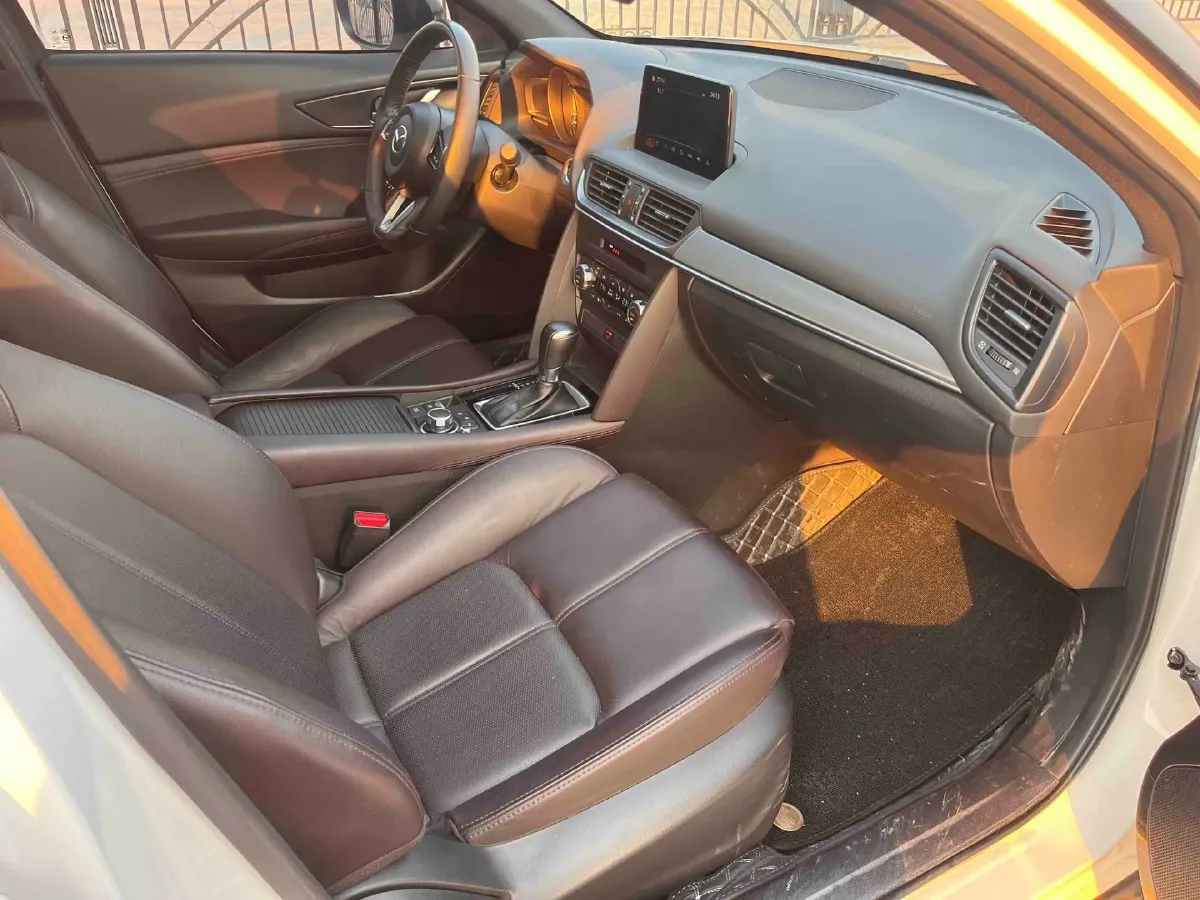 2021 Mazda CX-4 2.0L 158HP L4 6AT,autocango,china used car exporter,china ev exporter,chinese used car exporter,chinese used ev exporter