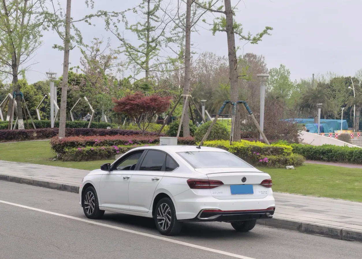 2023 Volkswagen Lavida 1.5T 160HP L4 7DCT,autocango,china used car exporter,china ev exporter,chinese used car exporter,chinese used ev exporter