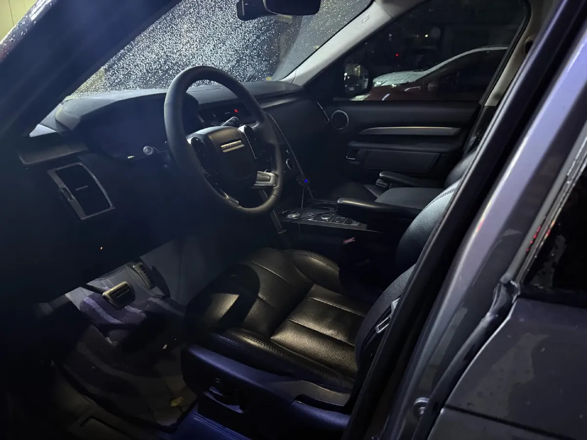 2020 Land Rover Discovery 3.0T 340HP V6 8AT,autocango,china used car exporter,china ev exporter,chinese used car exporter,chinese used ev exporter