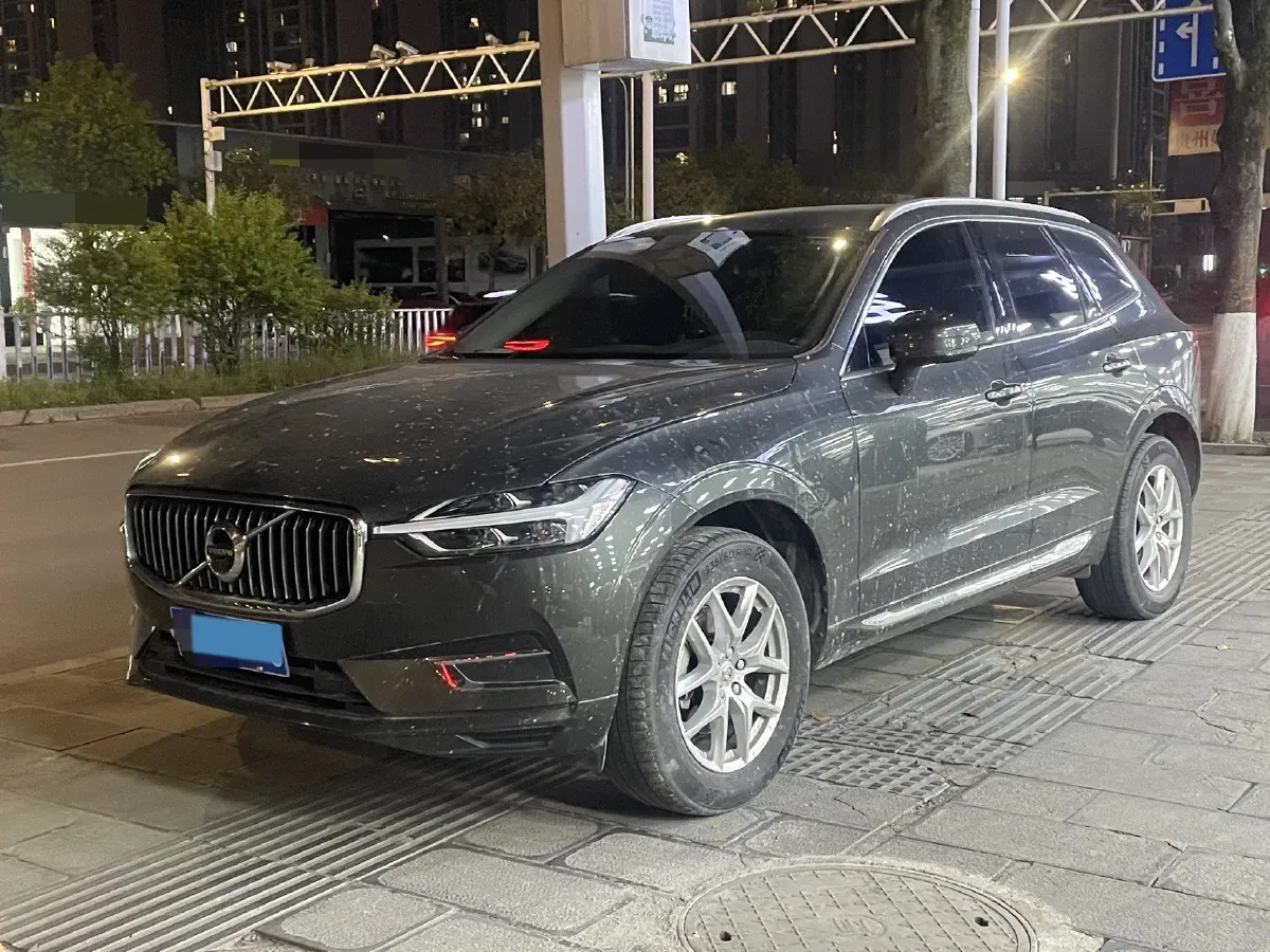 2020 Volvo XC60 2.0T 254HP L4 8AT,autocango,china used car exporter,china ev exporter,chinese used car exporter,chinese used ev exporter