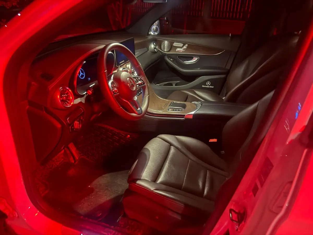 2022 Mercedes-Benz GLC Class 2.0T 258HP L4 9AT,autocango,china used car exporter,china ev exporter,chinese used car exporter,chinese used ev exporter