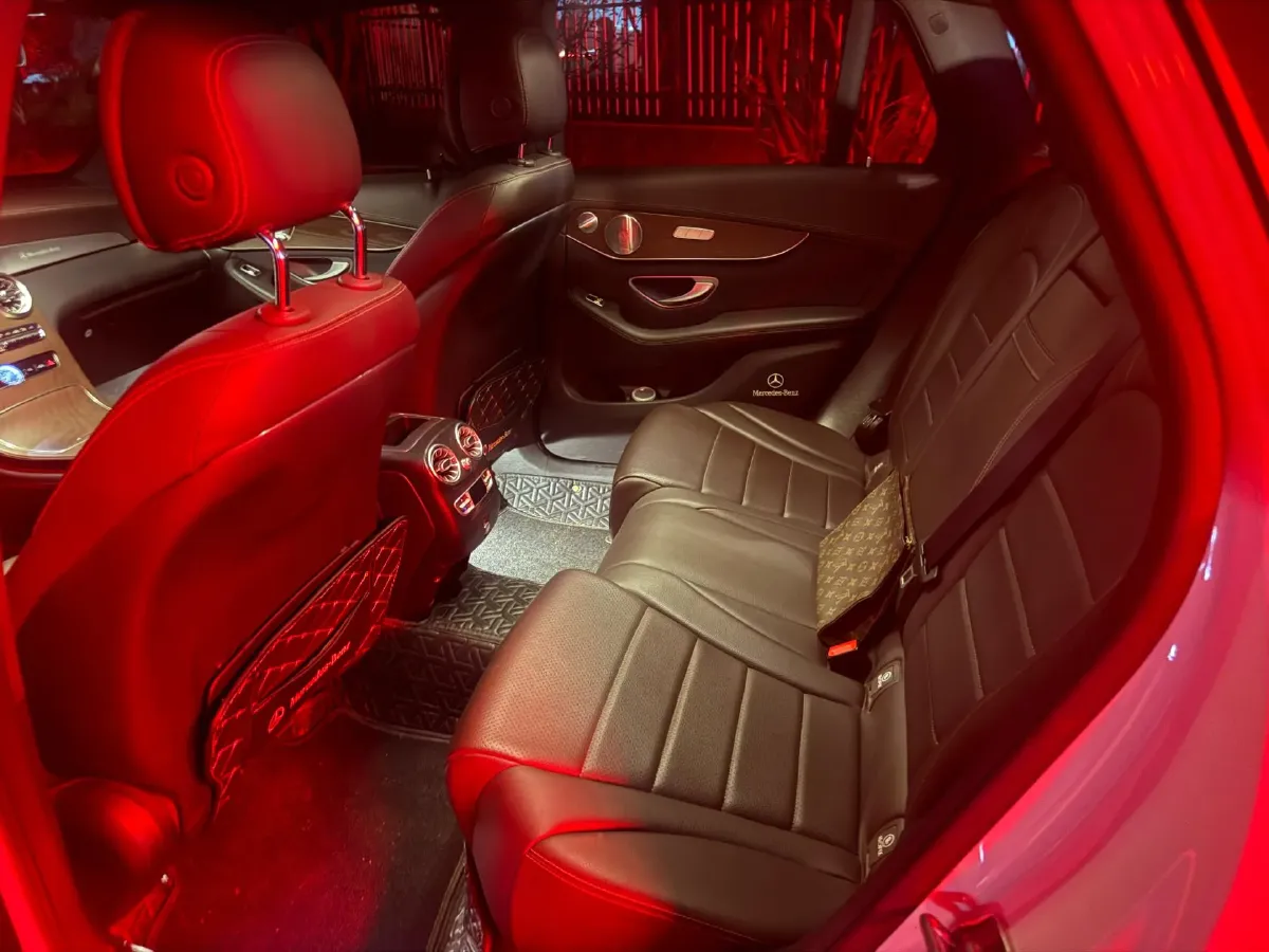 2022 Mercedes-Benz GLC Class 2.0T 258HP L4 9AT,autocango,china used car exporter,china ev exporter,chinese used car exporter,chinese used ev exporter