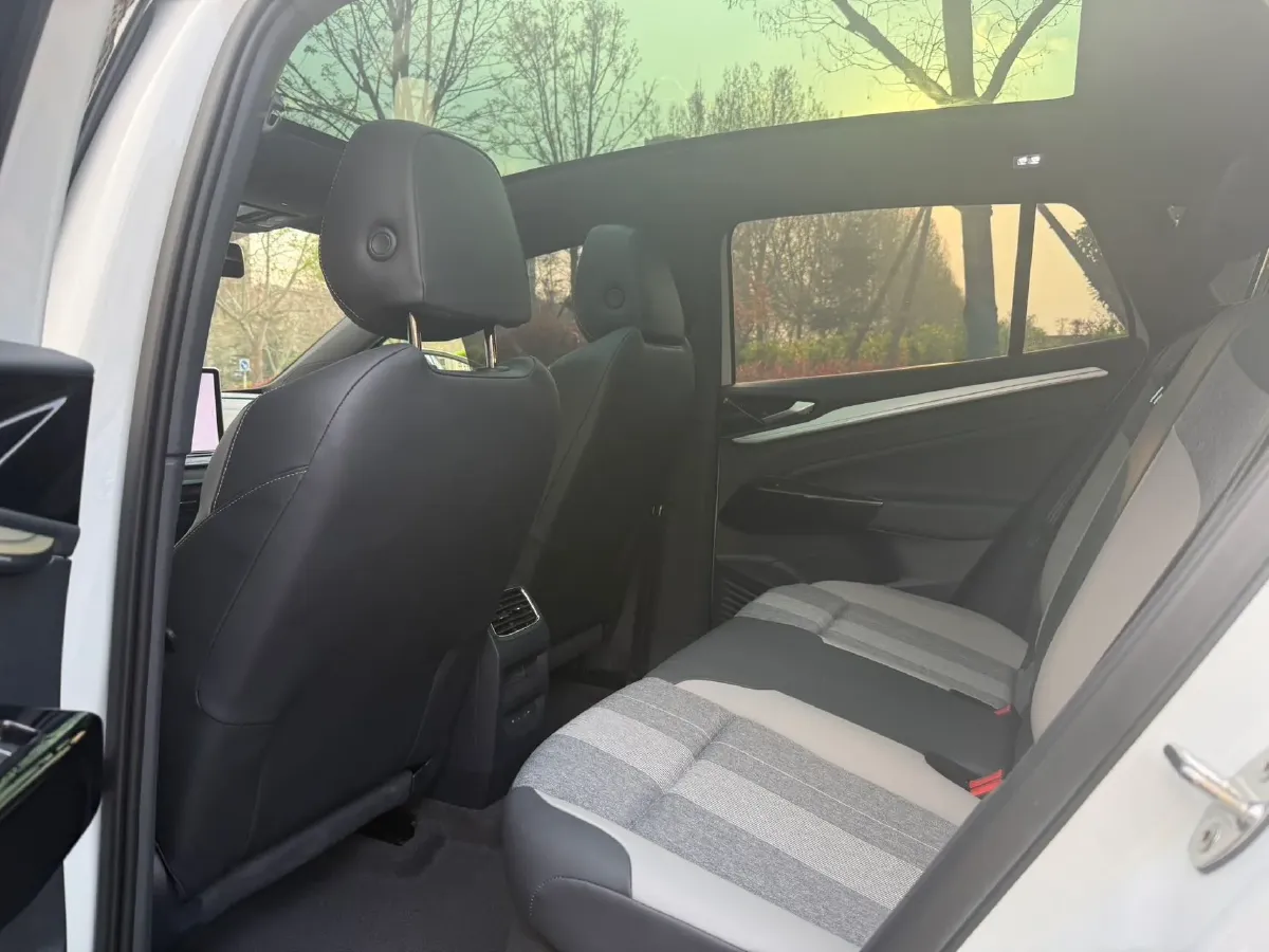 2026 Volkswagen ID.4 Crozz BEV,autocango,china used car exporter,china ev exporter,chinese used car exporter,chinese used ev exporter