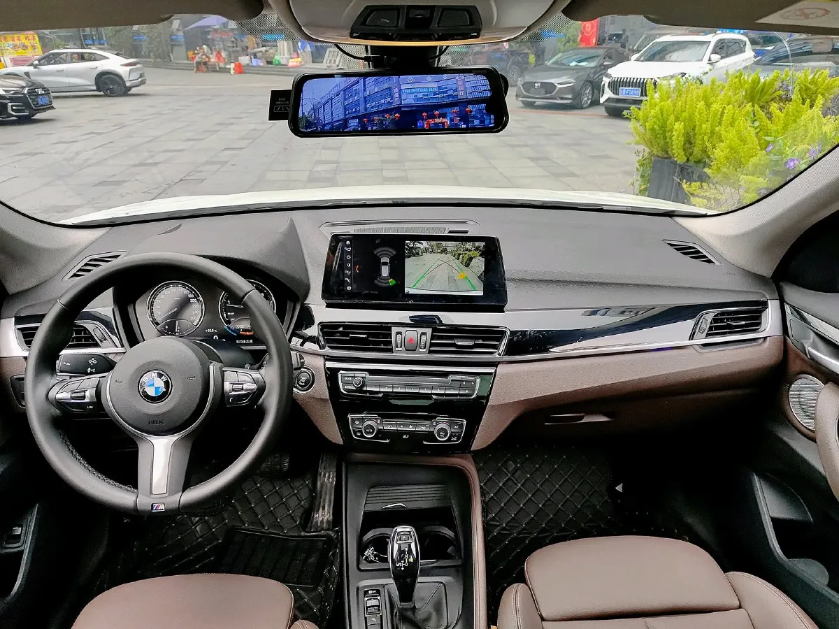 2021 BMW X1 2.0T 192HP L4 7DCT,autocango,china used car exporter,china ev exporter,chinese used car exporter,chinese used ev exporter