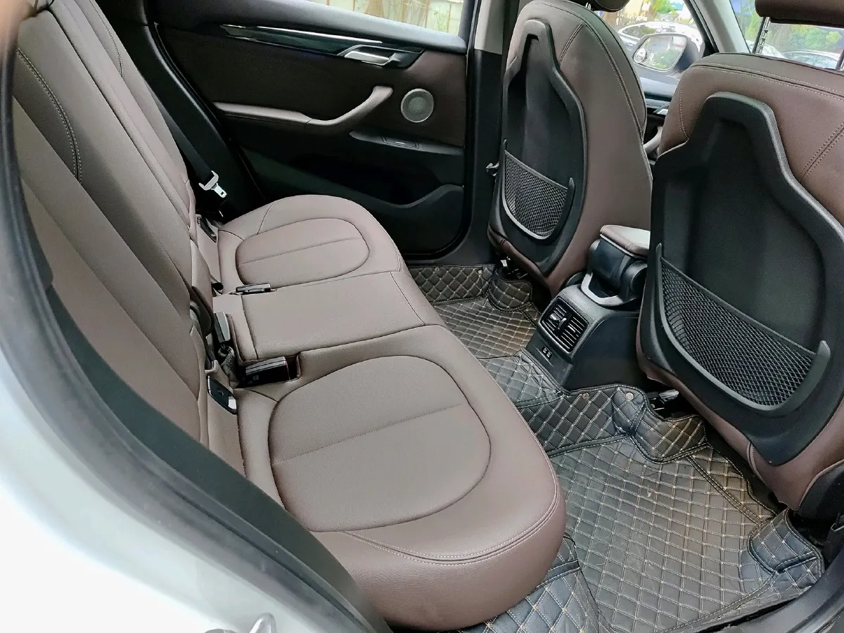 2021 BMW X1 2.0T 192HP L4 7DCT,autocango,china used car exporter,china ev exporter,chinese used car exporter,chinese used ev exporter