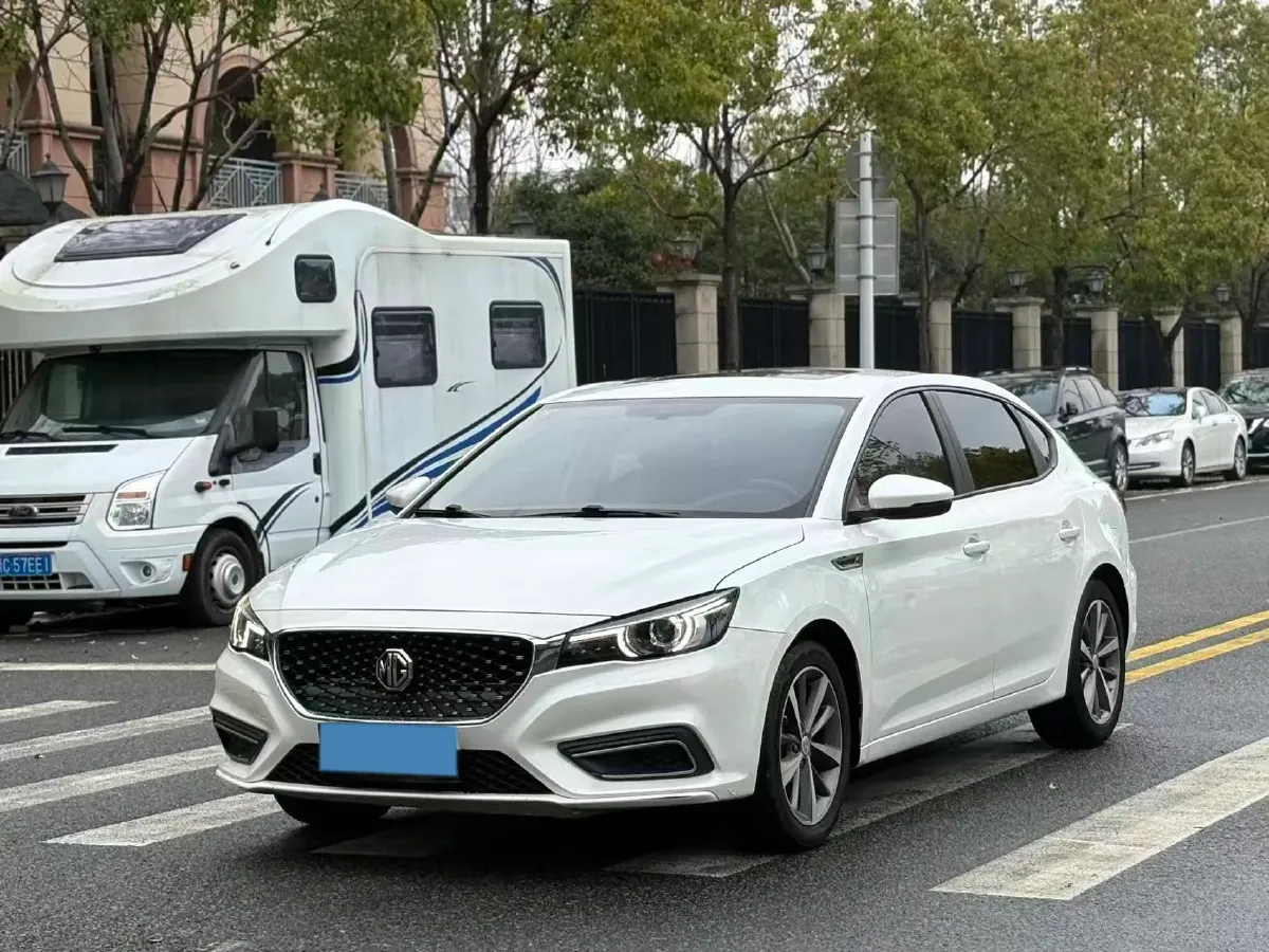 2019 MAXUS XinTu V80 2.5T 136HP L4 6AMT,autocango,china used car exporter,china ev exporter,chinese used car exporter,chinese used ev exporter