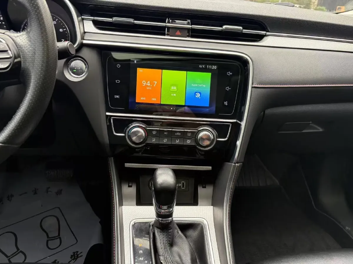 2019 MAXUS XinTu V80 2.5T 136HP L4 6AMT,autocango,china used car exporter,china ev exporter,chinese used car exporter,chinese used ev exporter