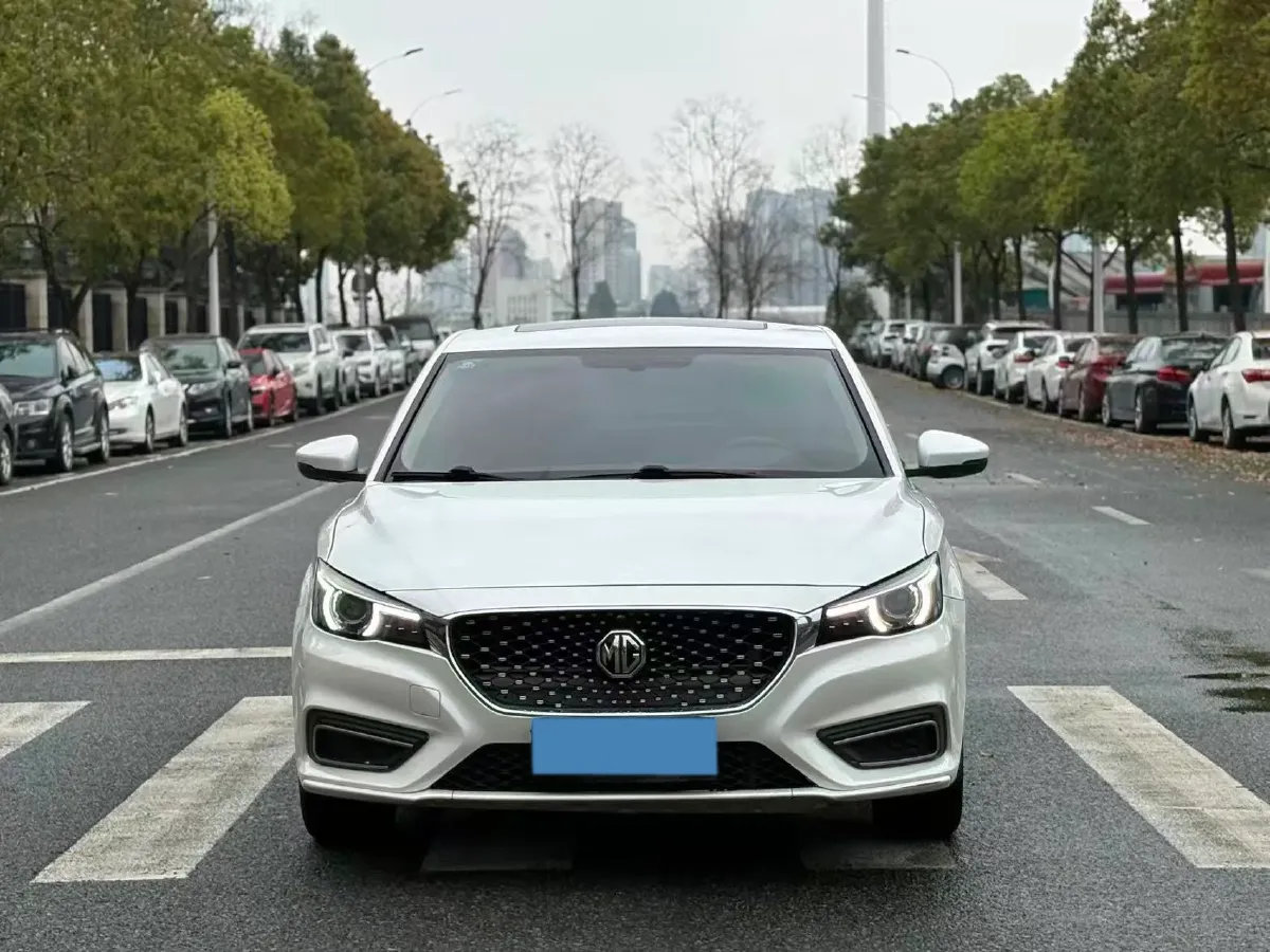 2019 MAXUS XinTu V80 2.5T 136HP L4 6AMT,autocango,china used car exporter,china ev exporter,chinese used car exporter,chinese used ev exporter