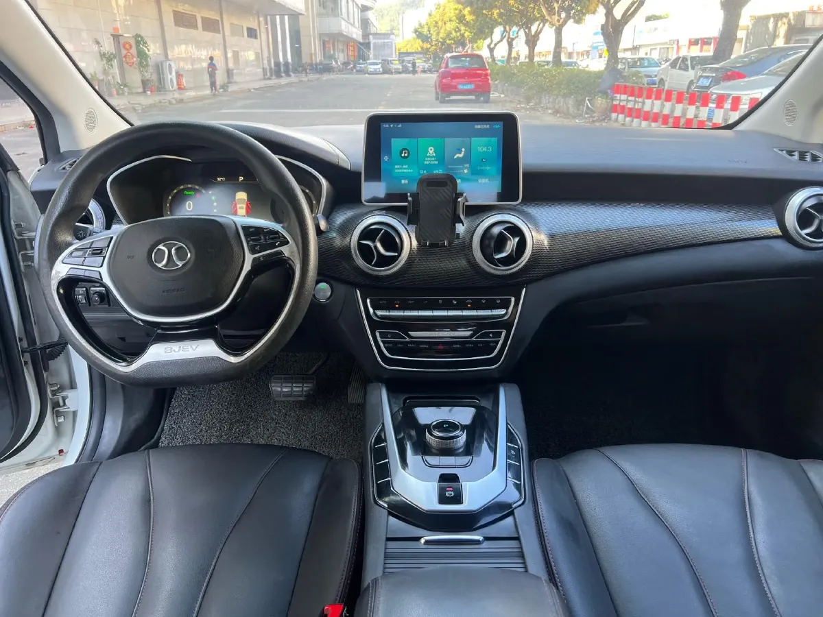 2018 BeiJing Auto EU5 BEV 53.66KWH,autocango,china used car exporter,china ev exporter,chinese used car exporter,chinese used ev exporter