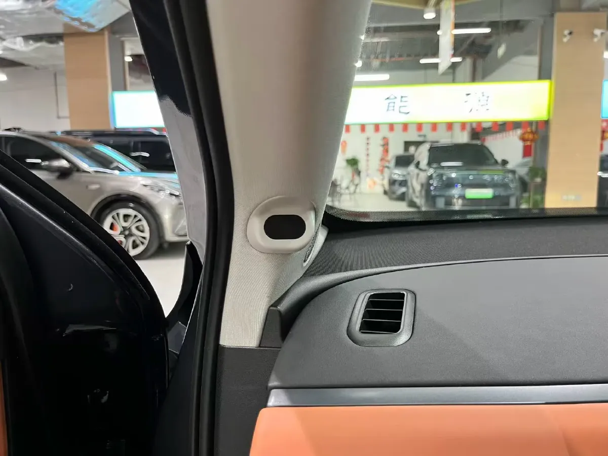 2024 Leapmotor C10 1.5L 95HP L4 REEV 28.4KWH,autocango,china used car exporter,china ev exporter,chinese used car exporter,chinese used ev exporter