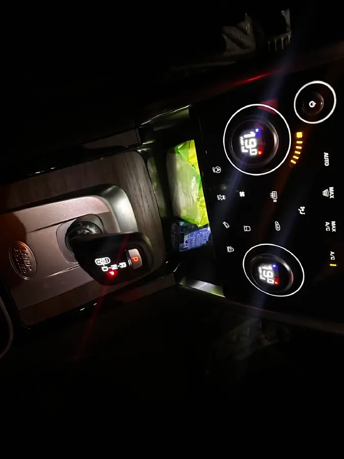 2021 Land Rover Discovery Sport 2.0T 249HP L4 9AT,autocango,china used car exporter,china ev exporter,chinese used car exporter,chinese used ev exporter