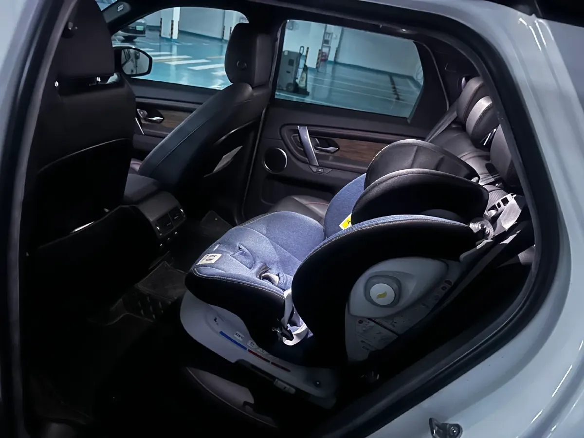 2021 Land Rover Discovery Sport 2.0T 249HP L4 9AT,autocango,china used car exporter,china ev exporter,chinese used car exporter,chinese used ev exporter