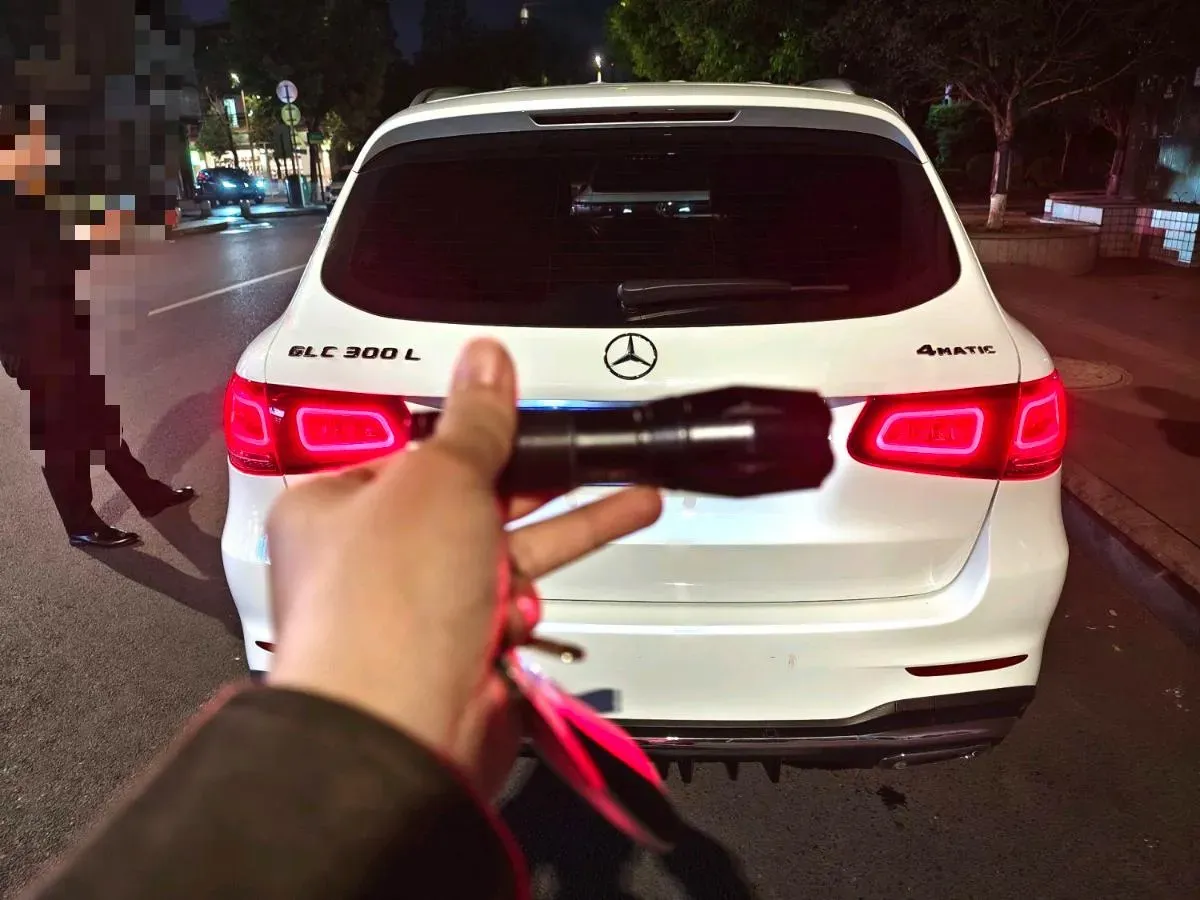 2021 Mercedes-Benz GLC Class 2.0T 258HP L4 9AT,autocango,china used car exporter,china ev exporter,chinese used car exporter,chinese used ev exporter