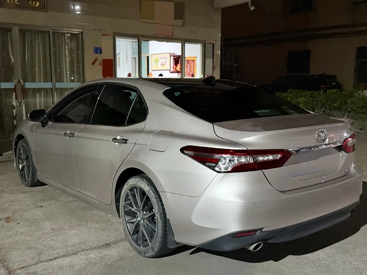 2021 Toyota Camry 2.5L 209HP L4 8AT,autocango,china used car exporter,china ev exporter,chinese used car exporter,chinese used ev exporter