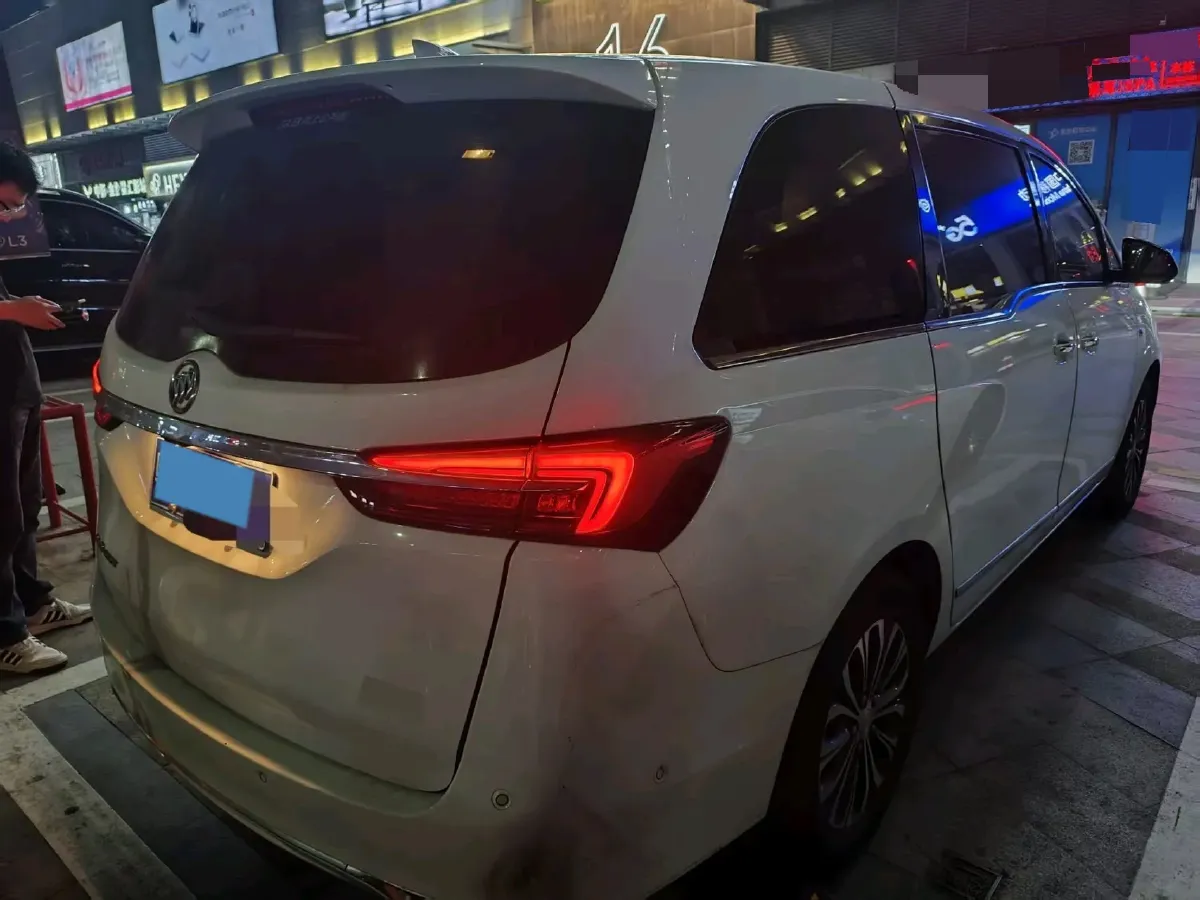 2021 Buick GL8 2.0T 237HP L4 9AT,autocango,china used car exporter,china ev exporter,chinese used car exporter,chinese used ev exporter