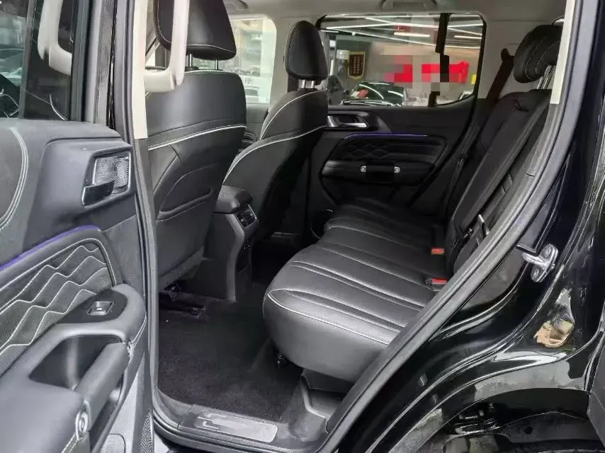 2023 Tank 300 2.0T 227HP L4 8AT,autocango,china used car exporter,china ev exporter,chinese used car exporter,chinese used ev exporter