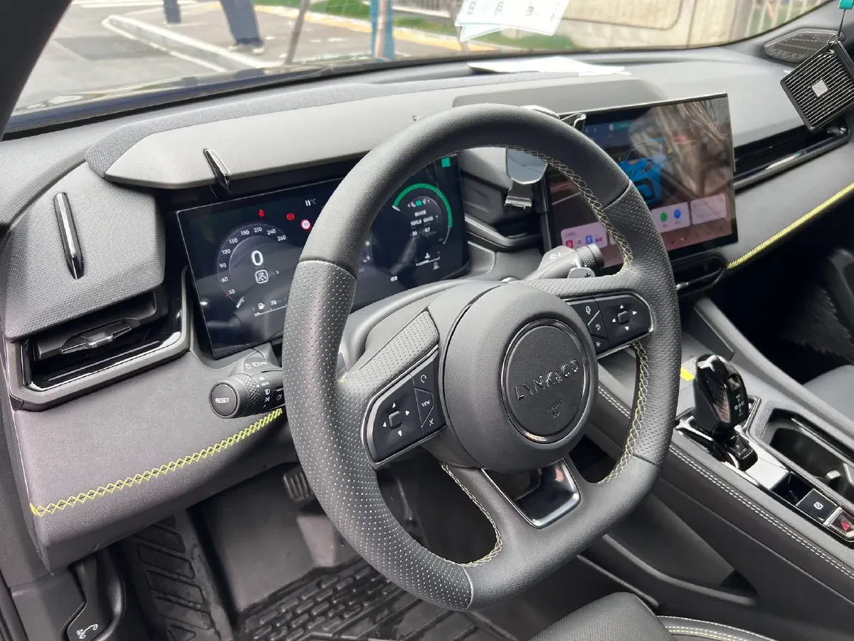 2023 MAXUS G50 1.5T 181HP L4 7DCT,autocango,china used car exporter,china ev exporter,chinese used car exporter,chinese used ev exporter