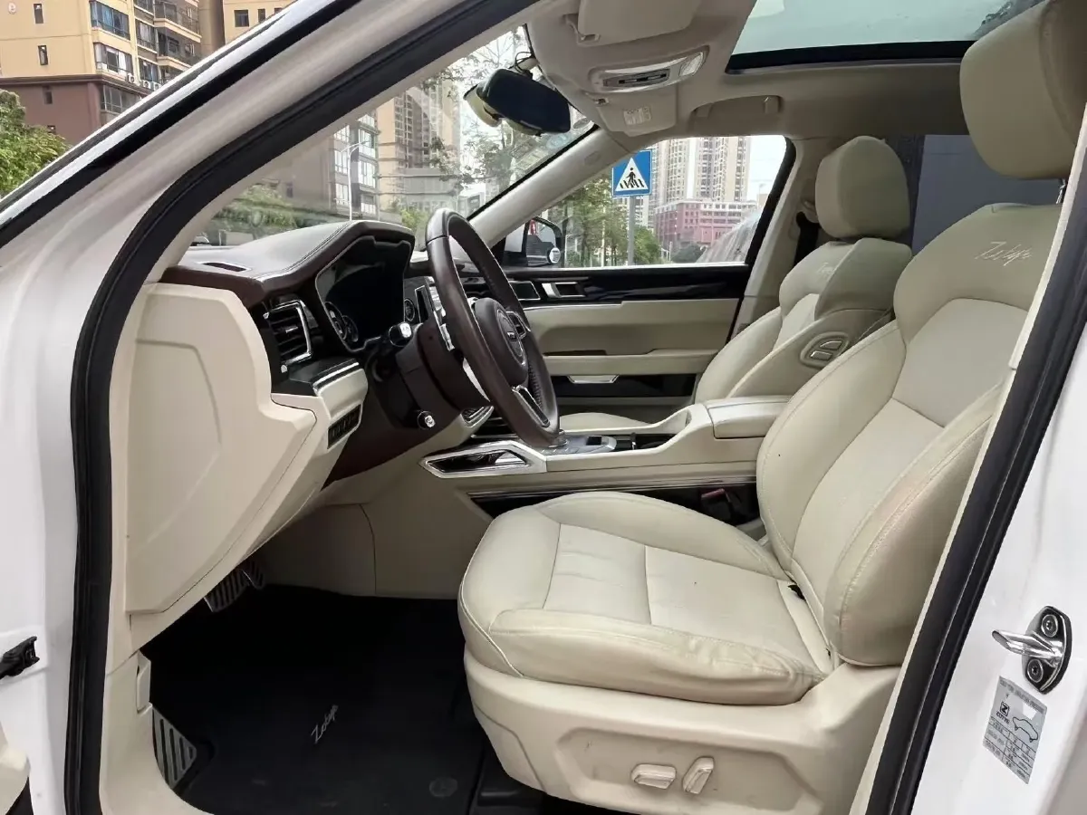 2017 Zotye T700 1.8T 177HP L4 6DCT,autocango,china used car exporter,china ev exporter,chinese used car exporter,chinese used ev exporter