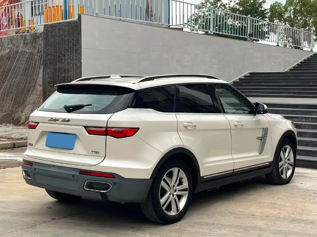 2017 Zotye T700 1.8T 177HP L4 6DCT,autocango,china used car exporter,china ev exporter,chinese used car exporter,chinese used ev exporter