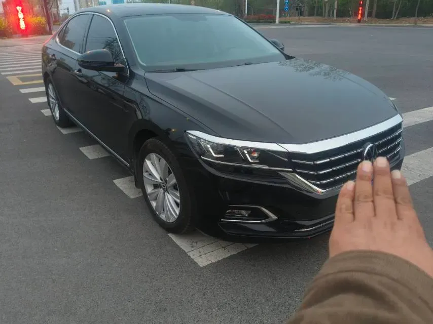 2020 Volkswagen Passat 2.0T 186HP L4 7DCT,autocango,china used car exporter,china ev exporter,chinese used car exporter,chinese used ev exporter
