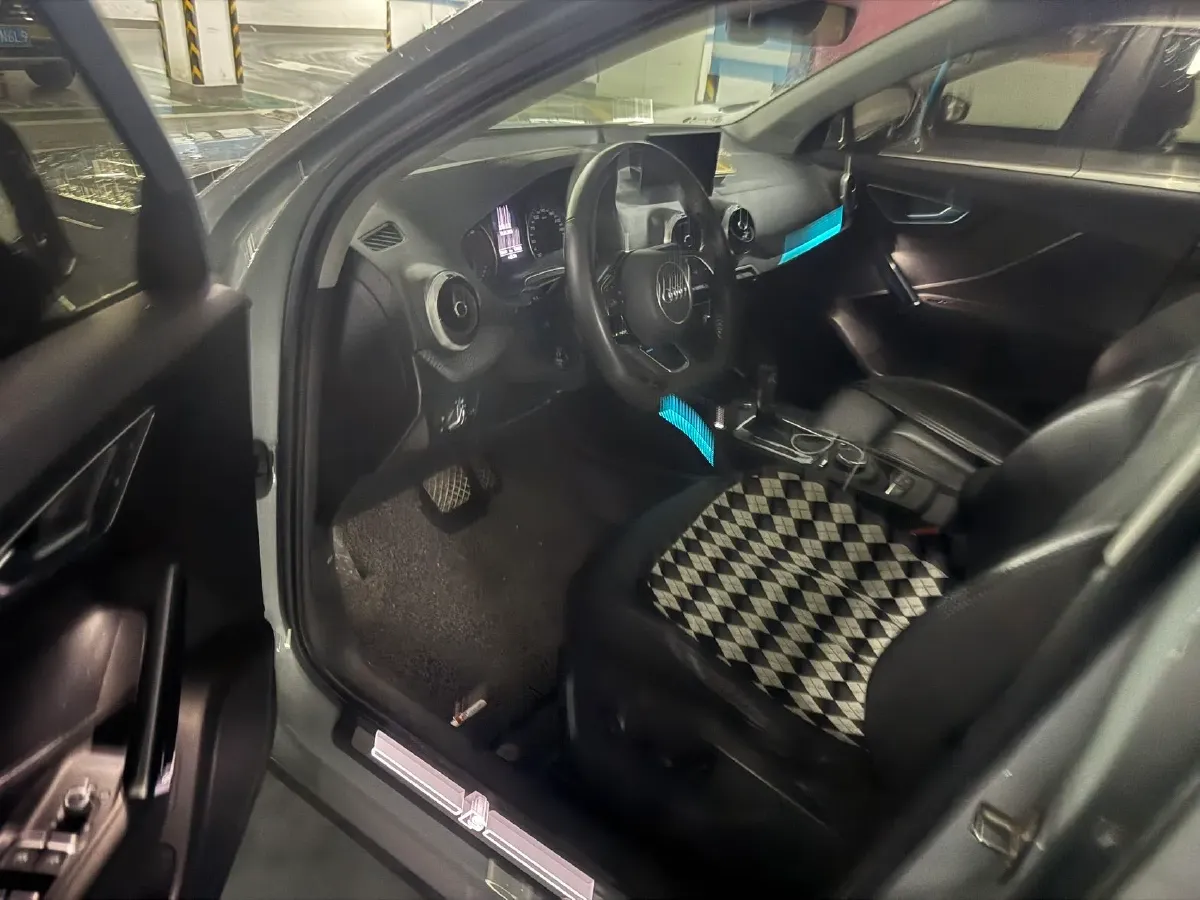 2022 Audi Q2L 1.4T 150HP L4 7DCT,autocango,china used car exporter,china ev exporter,chinese used car exporter,chinese used ev exporter